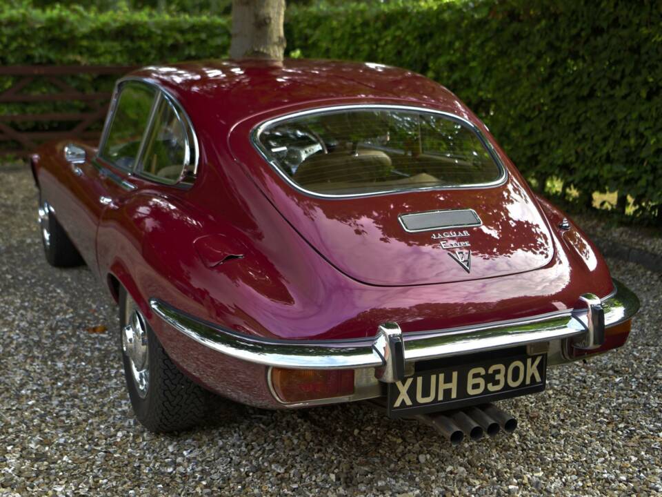 Imagen 11/50 de Jaguar E-Type V12 (2+2) (1972)