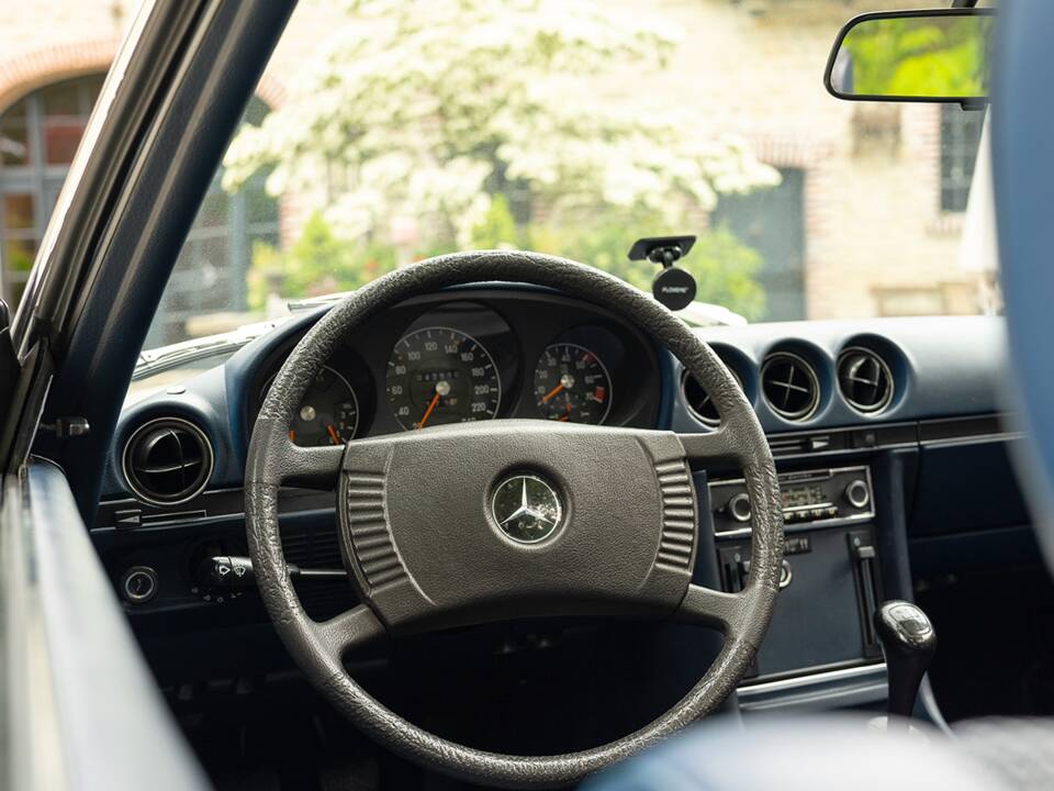 Imagen 42/86 de Mercedes-Benz 280 SL (1977)