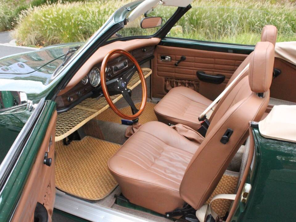 Image 7/17 of Volkswagen Karmann Ghia 1600 (1971)