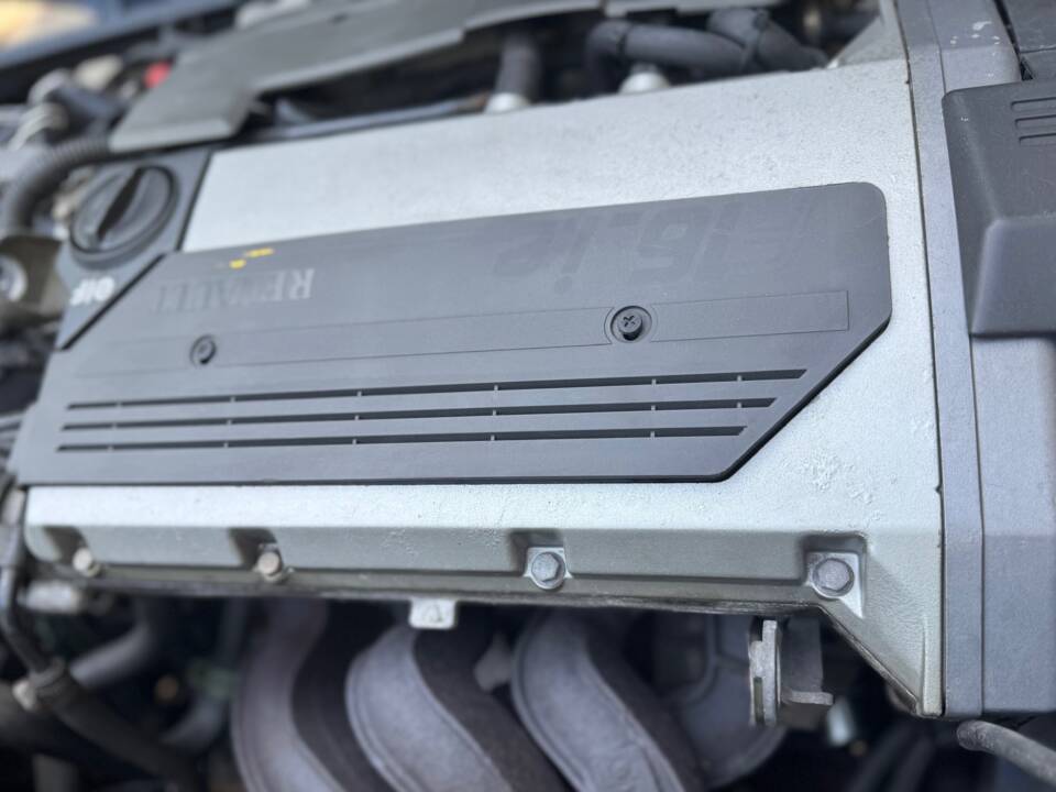 Bild 31/40 von Renault Clio I 1.8 16V (1993)