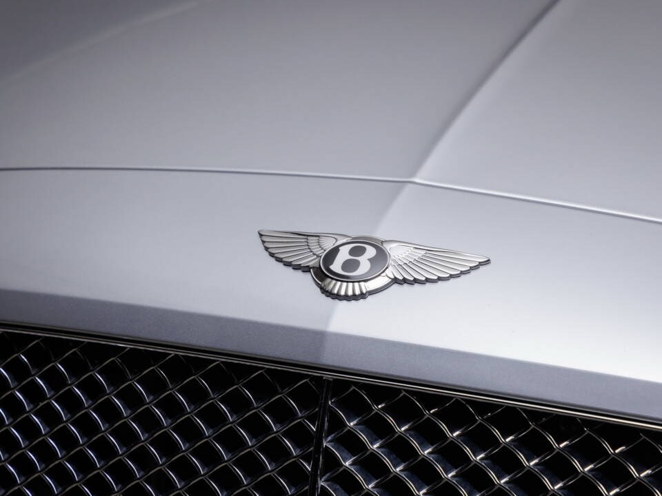 Image 16/41 de Bentley Continental GTC W12 (2014)