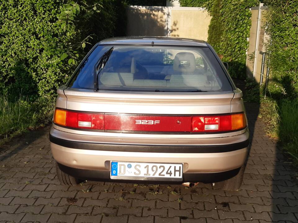Bild 5/20 von Mazda 323F 1.6 16V (1993)