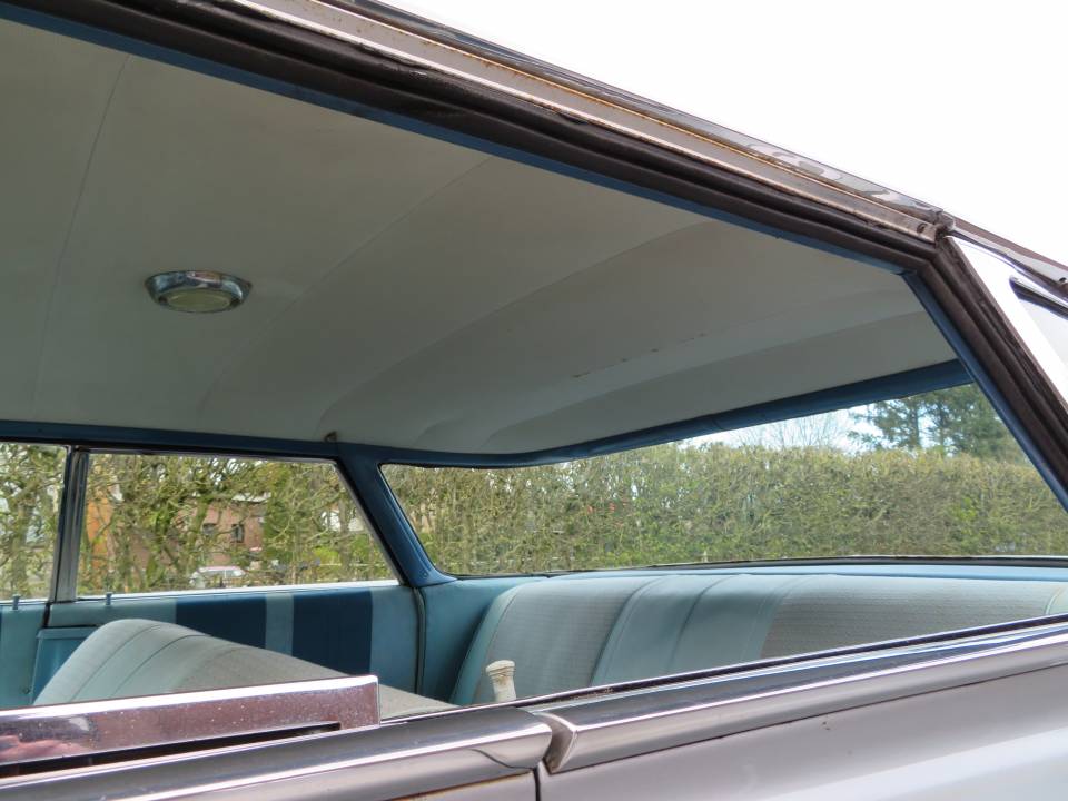 Image 15/28 of Buick Le Sabre (1960)
