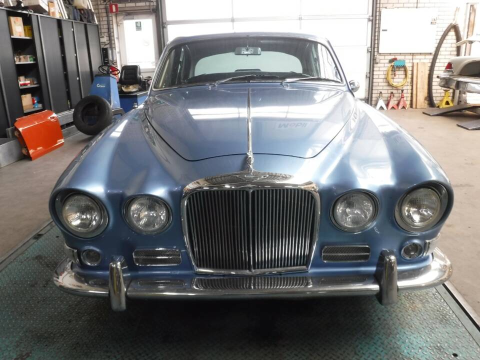 Image 35/50 of Jaguar 420 (1967)