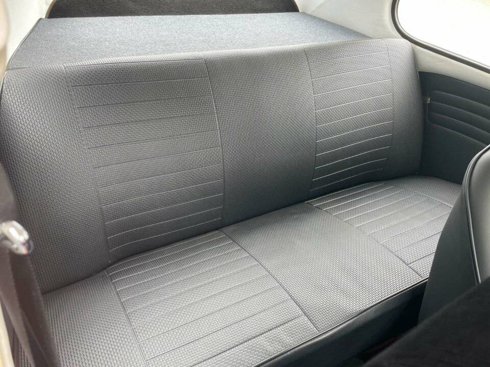 Image 15/20 of Volkswagen Beetle 1303 (1973)