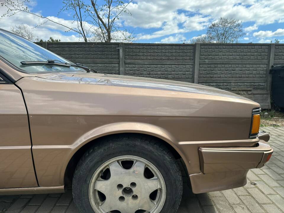 Image 54/72 of Audi Coupe GT (1985)