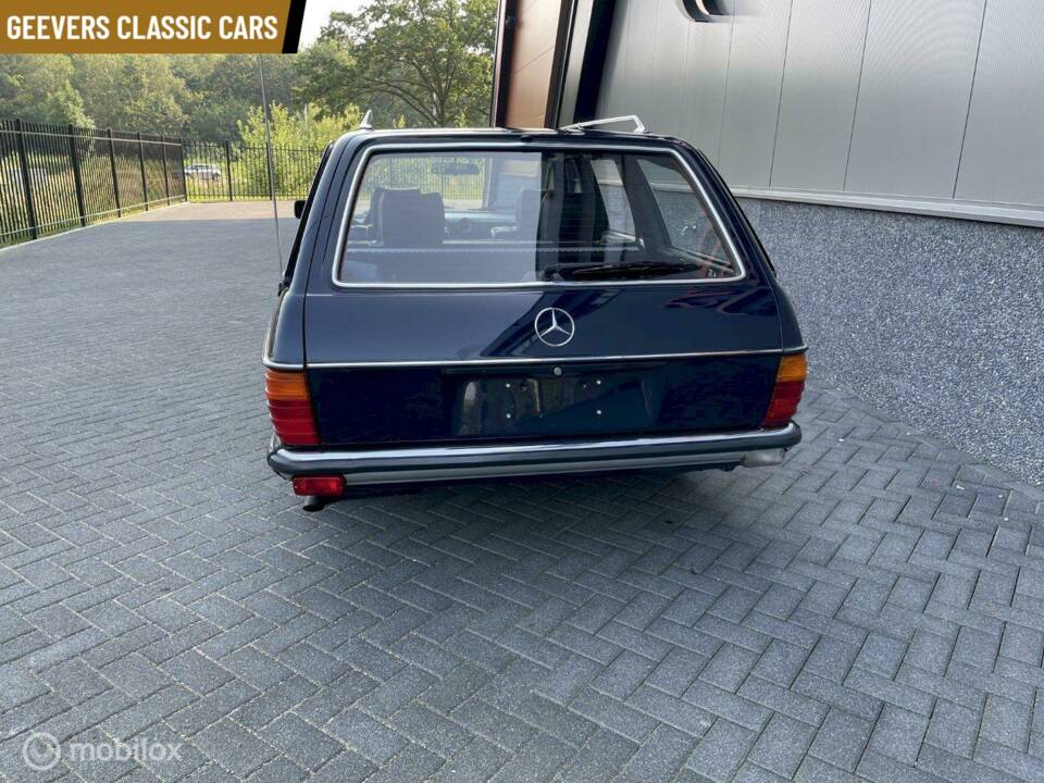 Bild 5/10 von Mercedes-Benz 280 TE (1979)