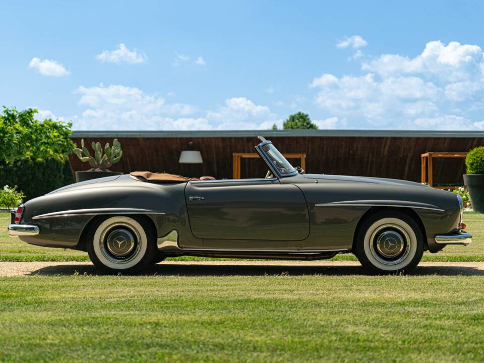 Imagen 7/50 de Mercedes-Benz 190 SL (1962)