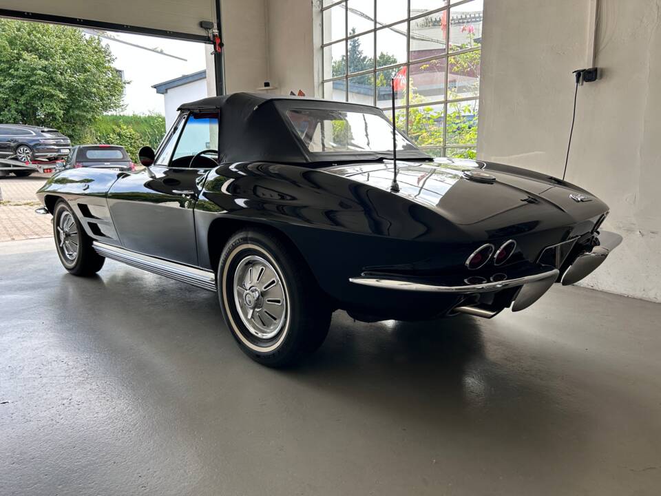 Imagen 7/41 de Chevrolet Corvette Sting Ray Convertible (1964)