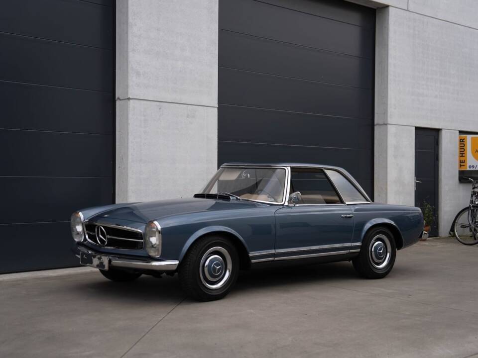 Immagine 3/93 di Mercedes-Benz 230 SL (1965)