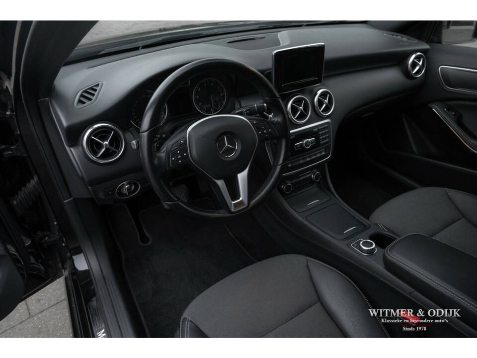 Image 4/32 of Mercedes-Benz A 180 (2014)