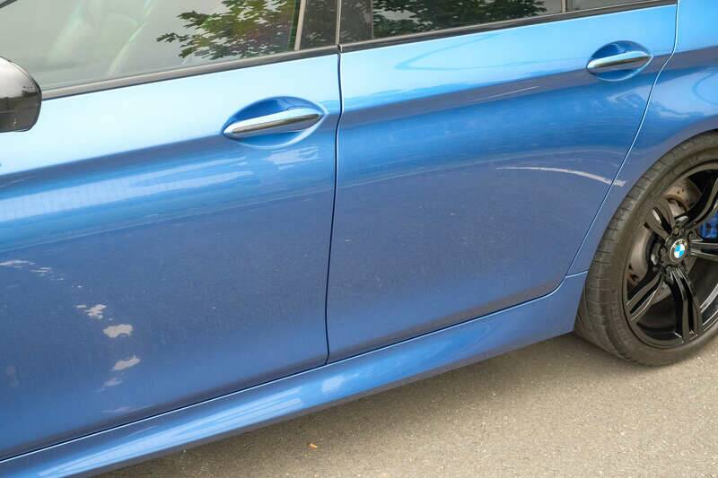 Image 24/50 of BMW M5 (2014)