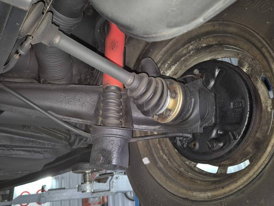 Image 34/40 of Volkswagen Beetle 1303 LS (1979)
