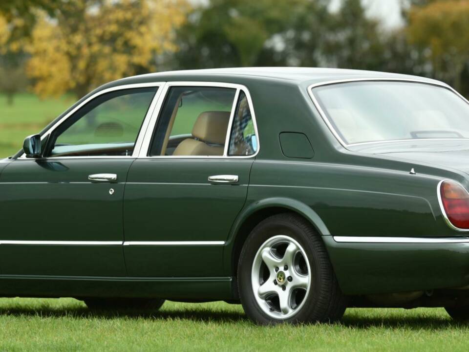 Immagine 16/50 di Bentley Arnage Green Label (1998)