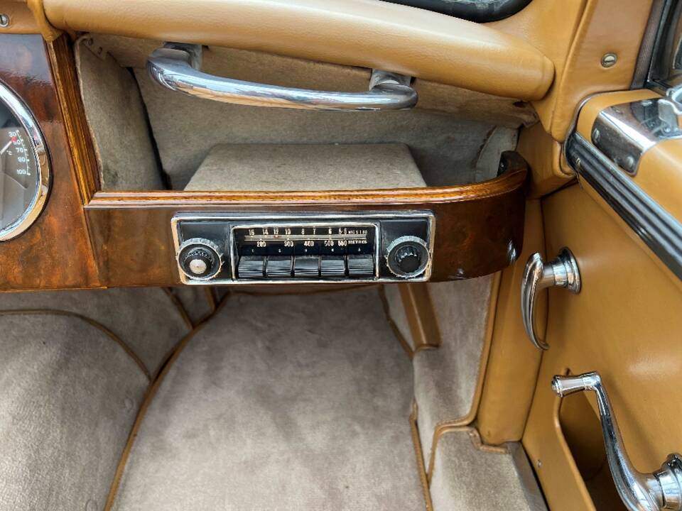 Afbeelding 11/50 van Aston Martin DB 2&#x2F;4 Mk I DHC (1954)