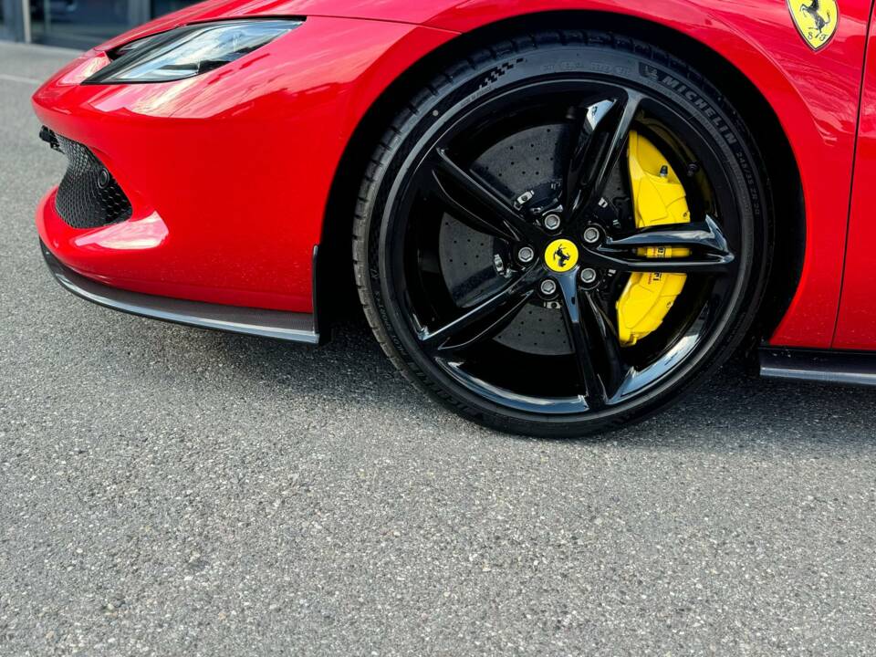 Image 5/10 of Ferrari 296 GTS (2023)