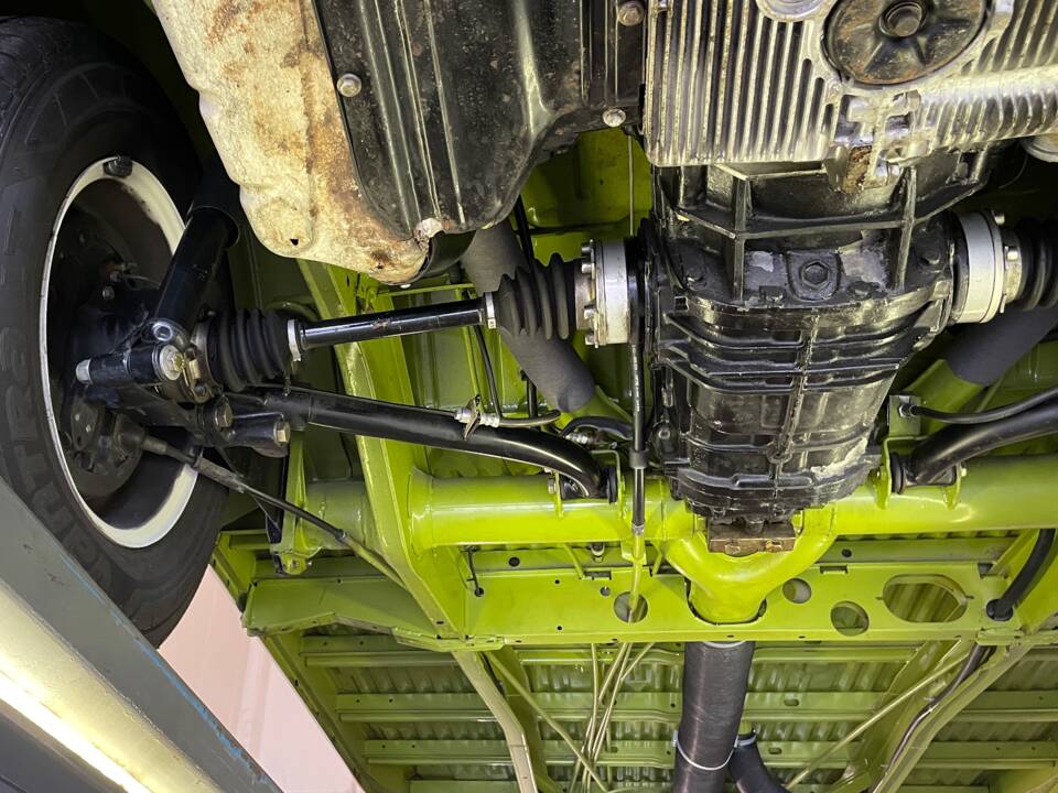 Image 73/73 of Volkswagen T2b Kombi (1978)