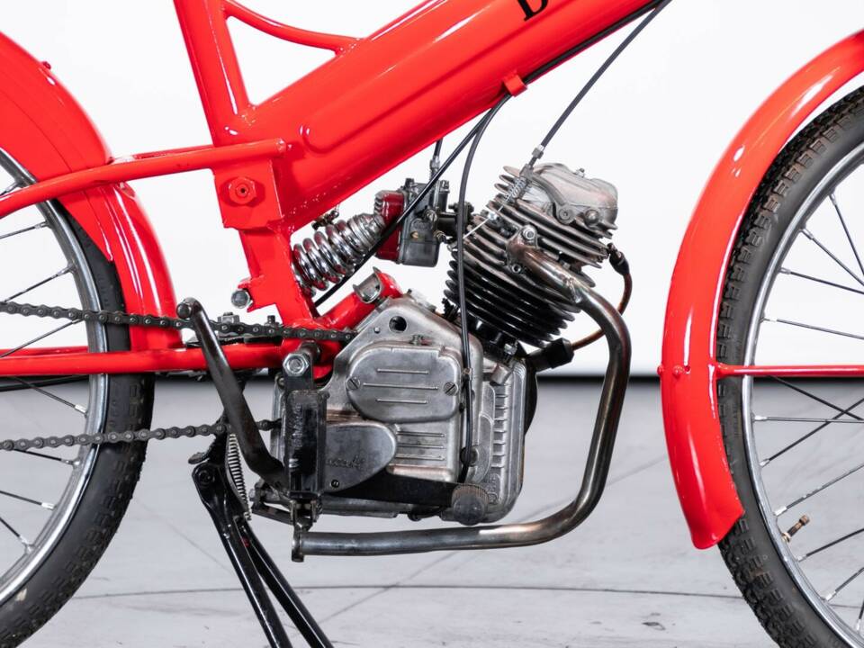 Image 18/50 de Ducati Cucciolo (1953)