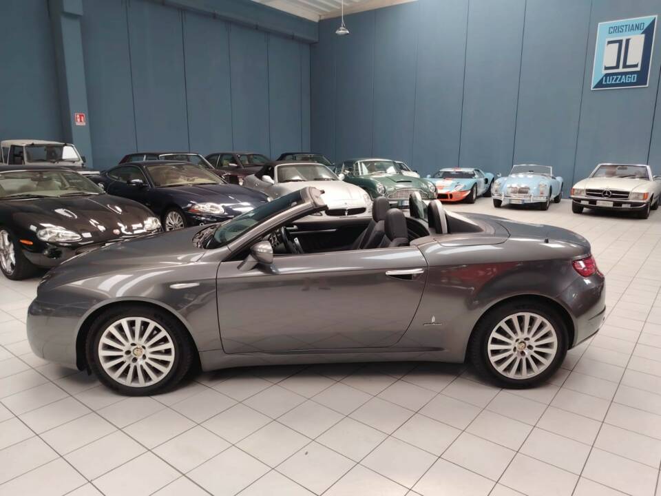 Bild 5/86 von Alfa Romeo Spider 2.2 JTS (2007)