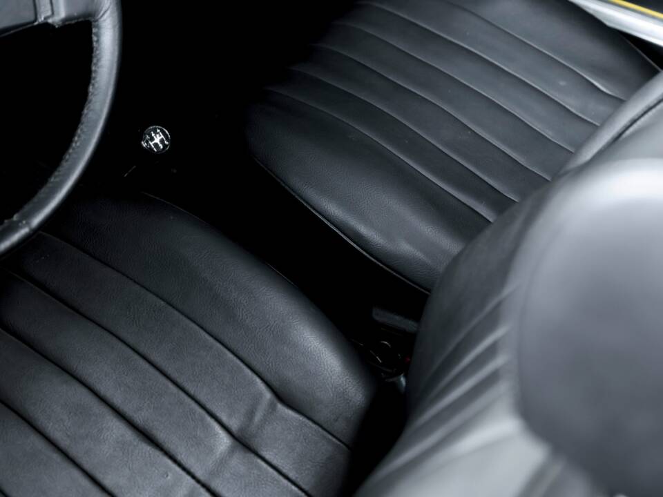 Bild 29/50 von Porsche 911 2.4 T (1971)
