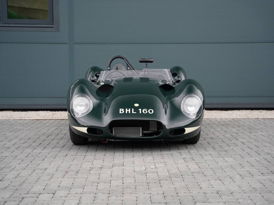 Image 7/50 of Lister Knobbly (1959)