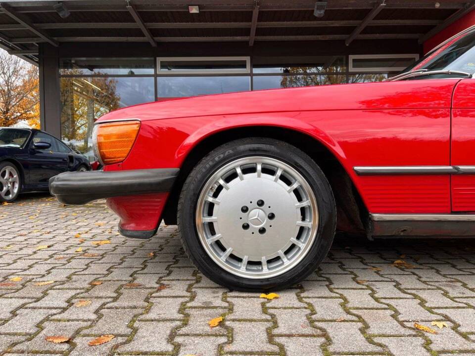 Bild 6/22 von Mercedes-Benz 560 SL (1986)