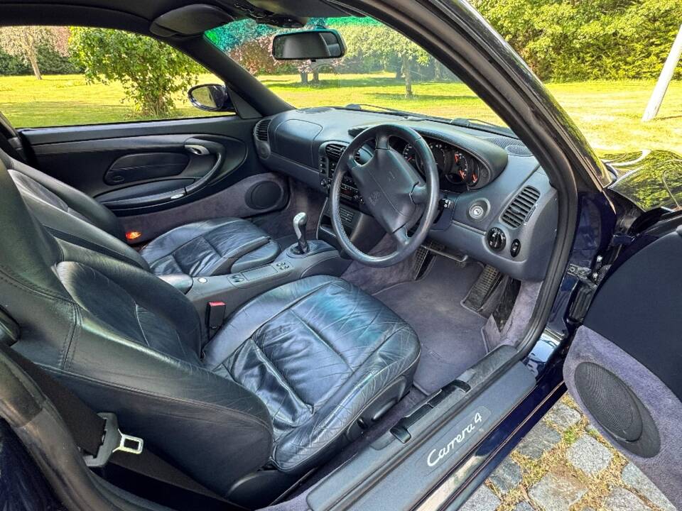 Afbeelding 24/30 van Porsche 911 Carrera 4 (1999)
