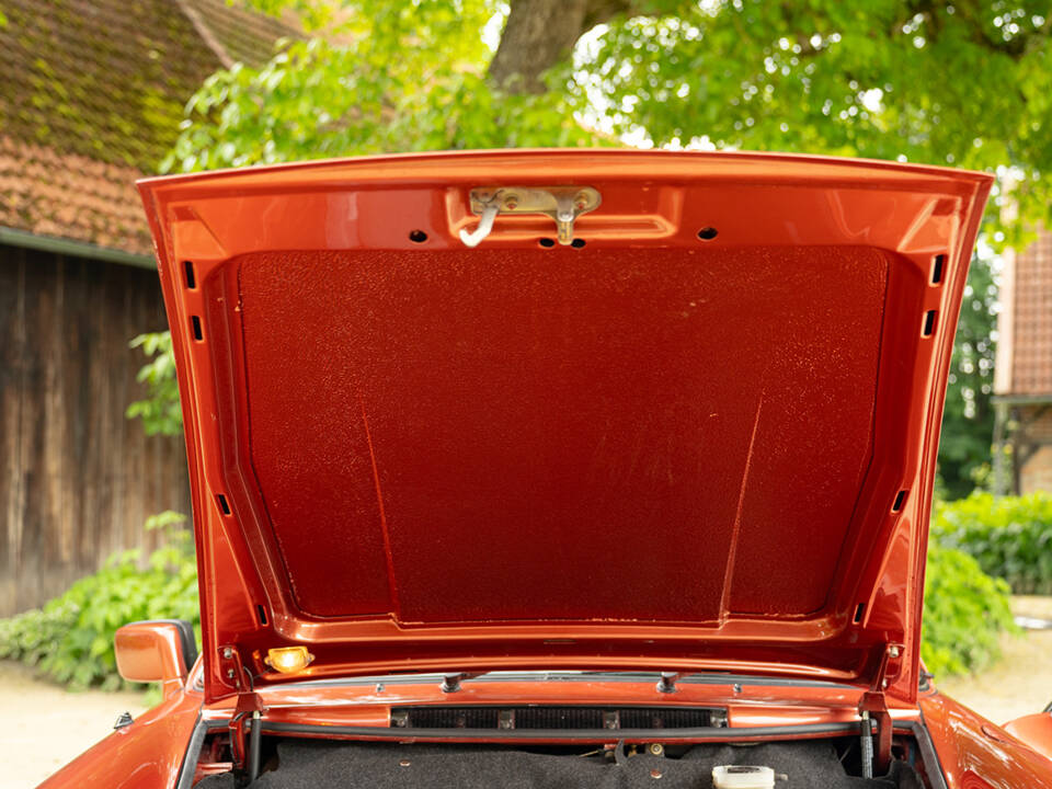 Image 78/90 of Porsche 911 Carrera 3.0 (1977)