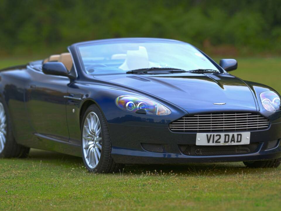 Image 3/50 of Aston Martin DB 9 Volante (2006)