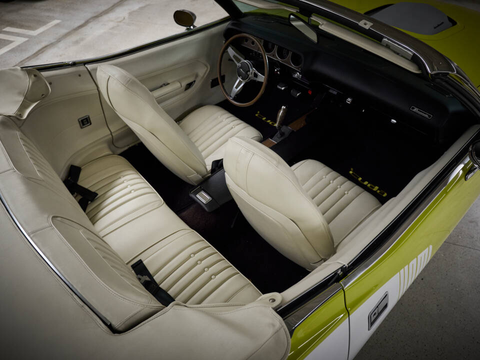 Imagen 3/12 de Plymouth Barracuda (1971)