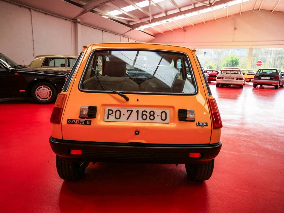 Afbeelding 6/16 van Renault R 5 Alpine Turbo (1981)