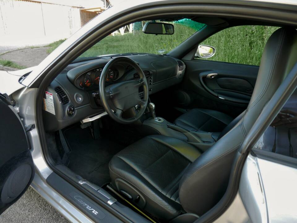 Image 29/49 of Porsche 911 Carrera (1900)