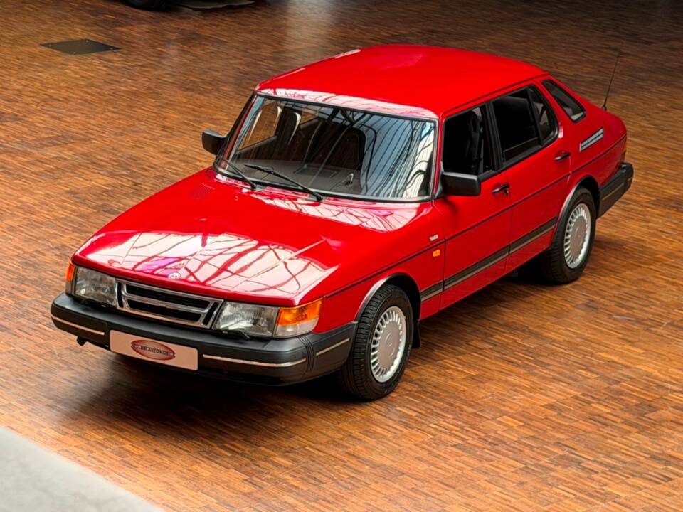 Image 2/42 of Saab 900 2.0i 16V (1991)
