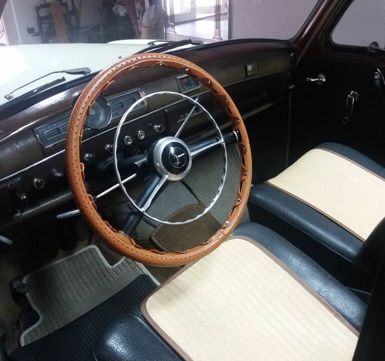 Image 2/8 of Mercedes-Benz 190 D (1959)