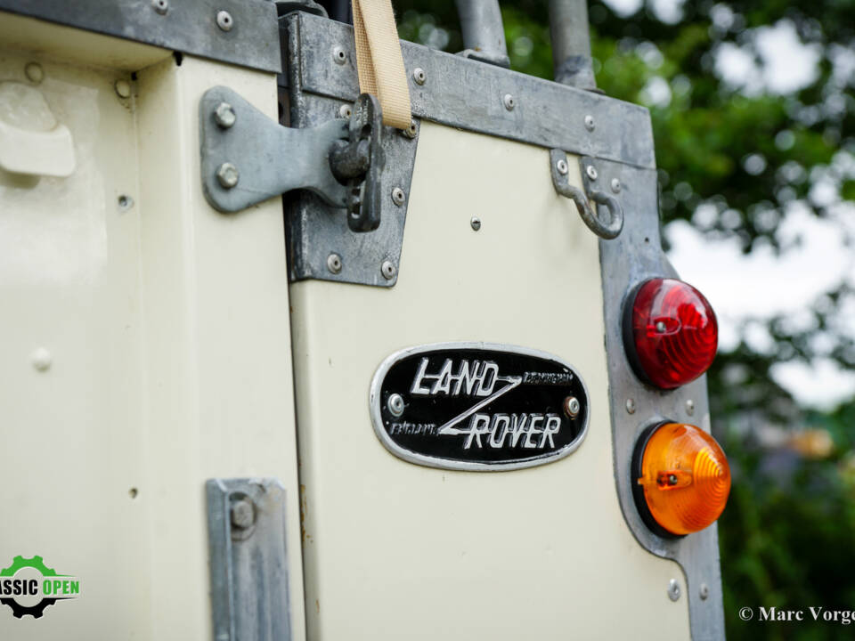 Image 44/55 of Land Rover 88 (1958)