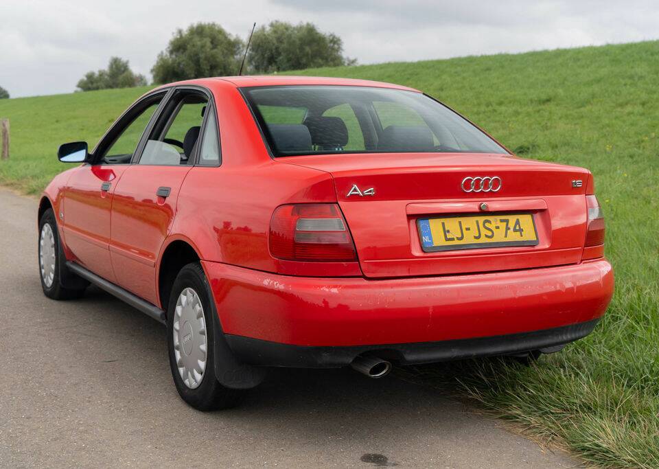 Image 8/8 de Audi A4 1.6 (1995)
