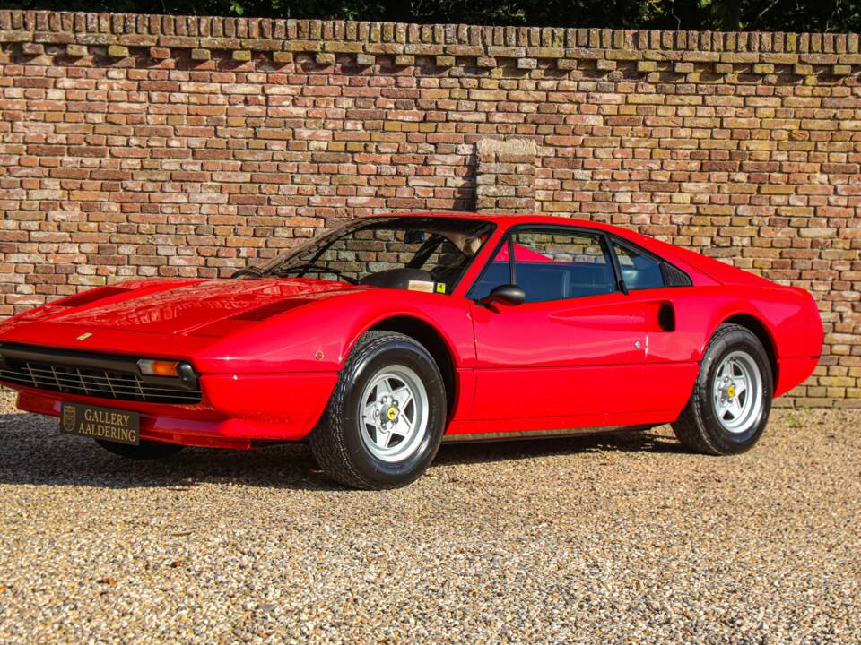 Image 8/50 de Ferrari 308 GTB (1977)