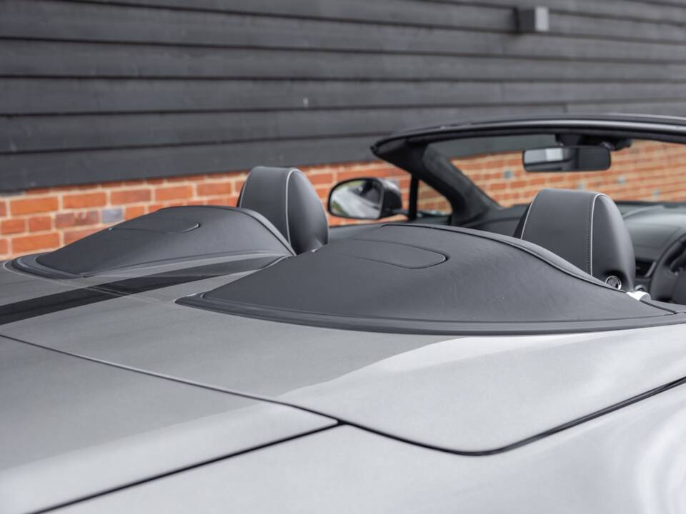 Afbeelding 26/75 van Aston Martin V12 Vantage AMR Roadster (2018)