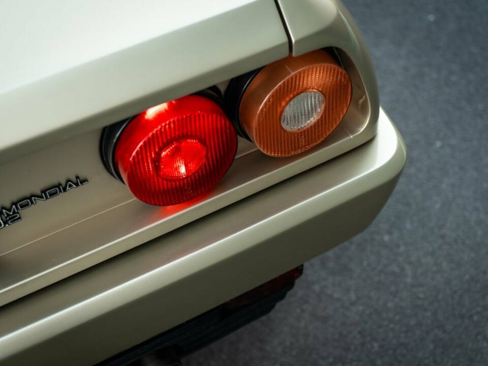 Image 10/15 of Ferrari Mondial 3.2 (1987)