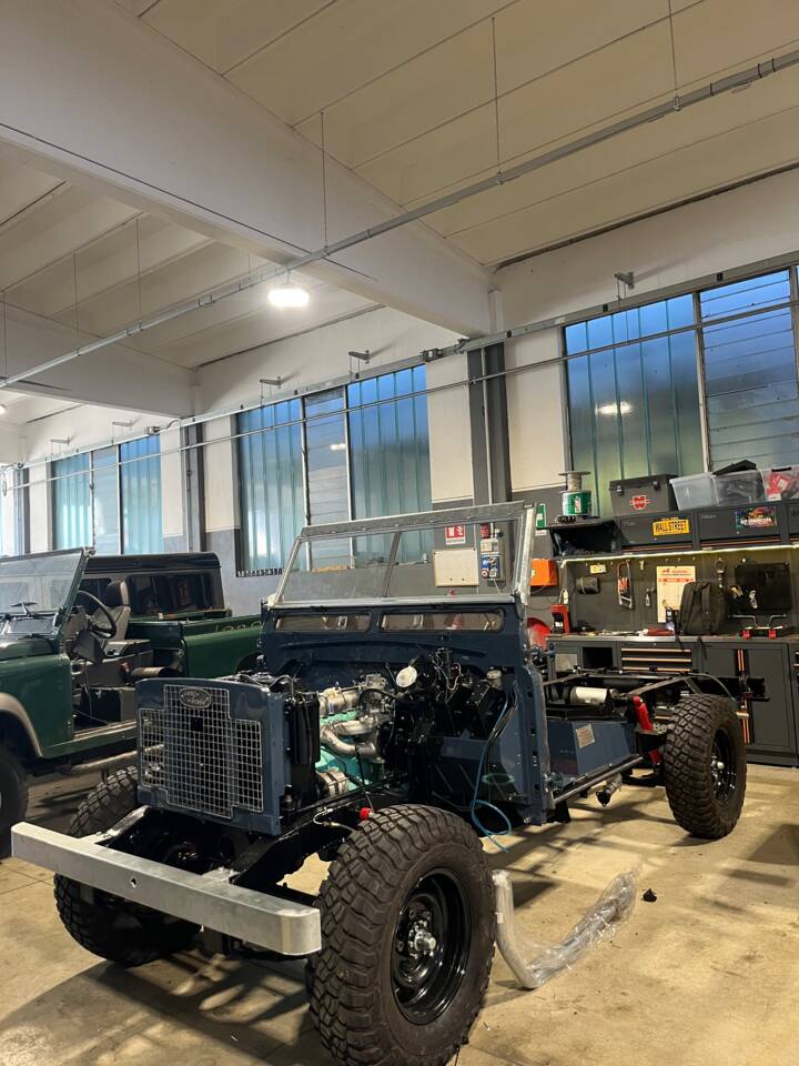 Image 11/46 of Land Rover 109 (1969)