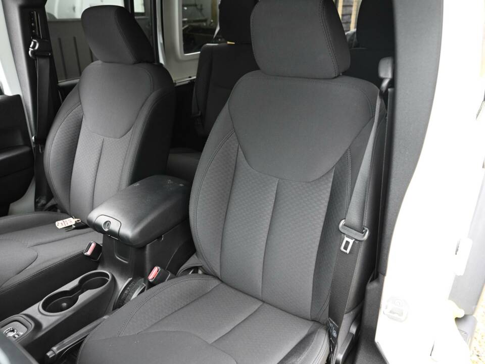 Imagen 41/50 de Jeep Wrangler 3.6 V6 (2015)