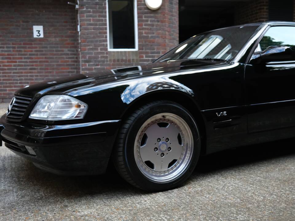 Image 8/100 of Mercedes-Benz SL 600 (1998)
