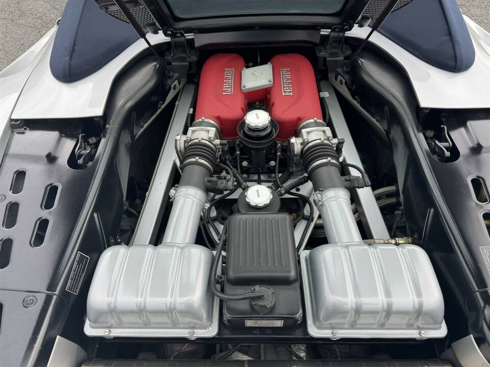 Immagine 36/44 di Ferrari 360 Spider (2004)