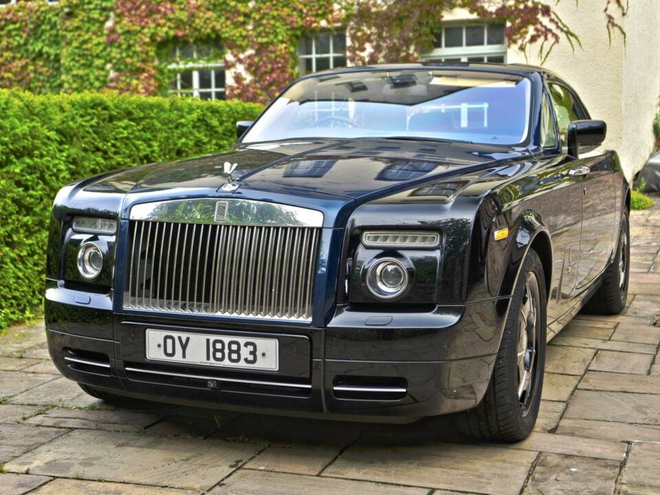 Immagine 4/50 di Rolls-Royce Phantom Coupé (2010)