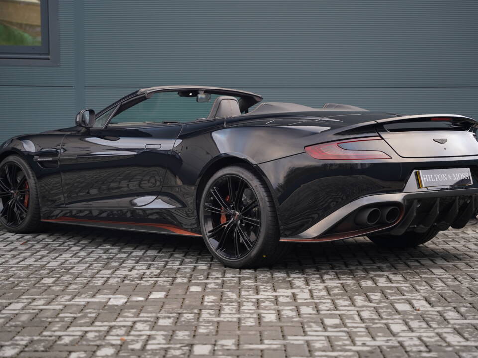 Image 2/50 of Aston Martin Vanquish S Volante (2018)