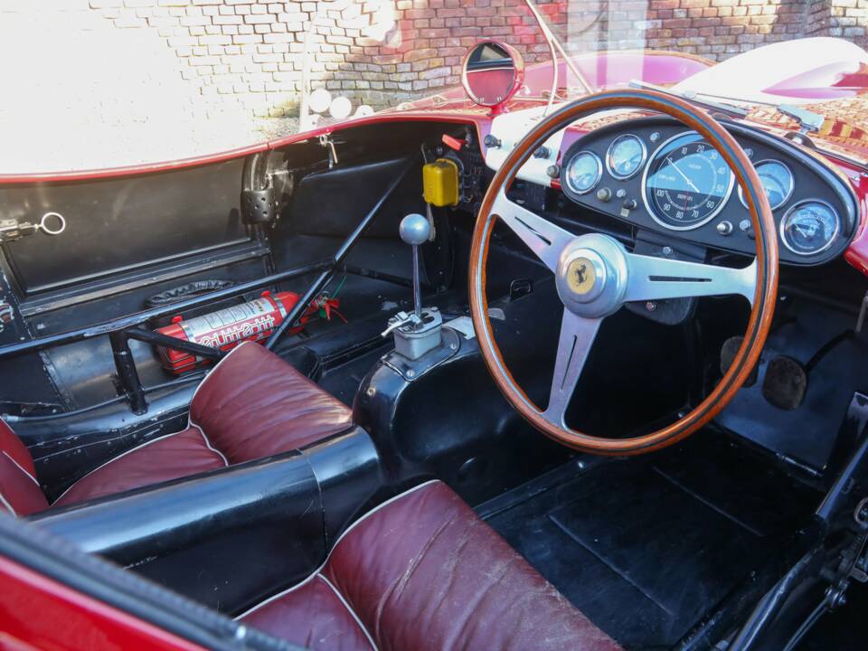 Afbeelding 47/50 van Ferrari 250 Testa Rossa (1961)