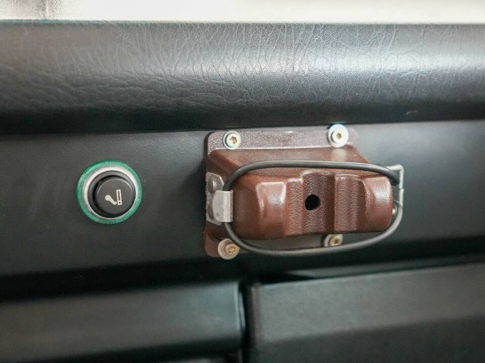 Afbeelding 50/50 van Volkswagen T3 Caravelle 1.6 TD Syncro (1991)