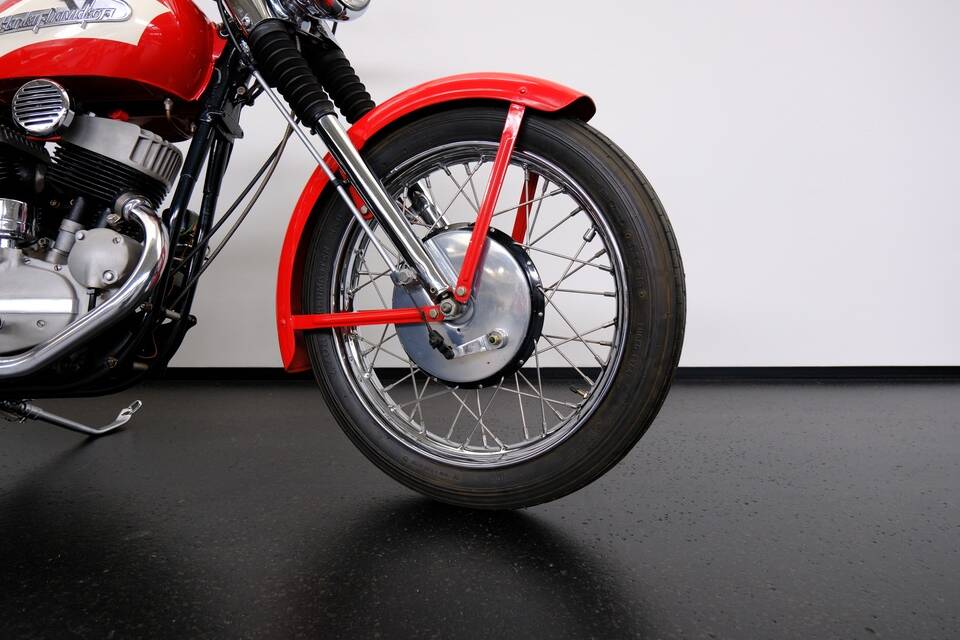 Immagine 2/72 di Harley-Davidson Model KH (1956)