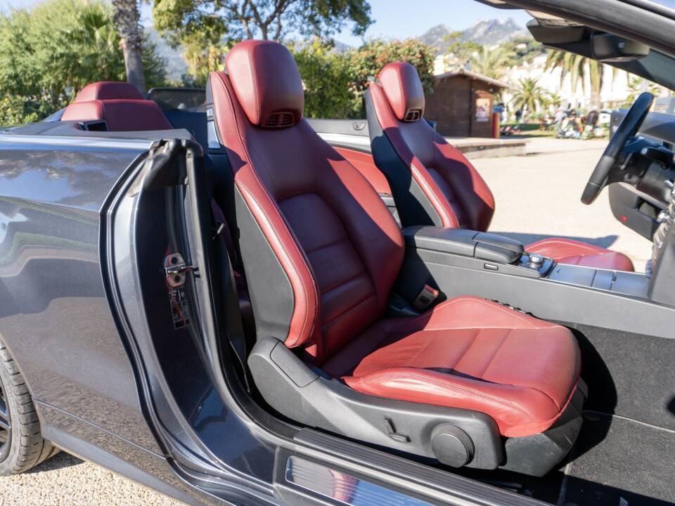 Bild 10/19 von Mercedes-Benz E 400 d 4MATIC (2014)