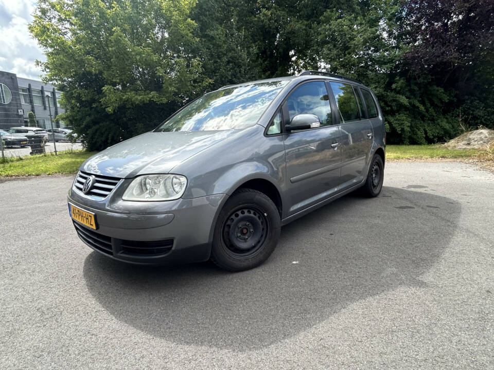 Image 1/25 of Volkswagen Touran 1.4 TSI (2004)